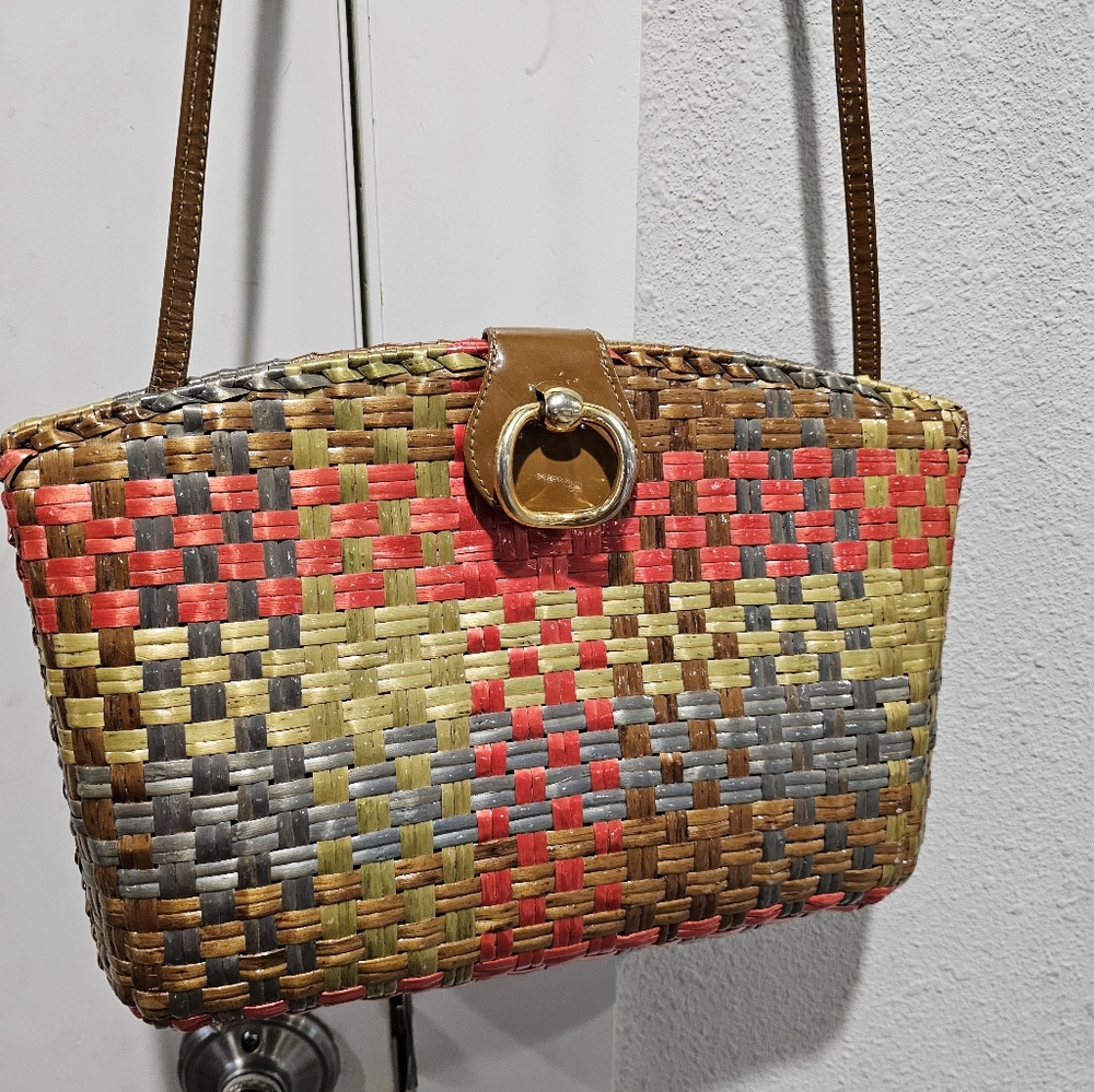 Vintage Rodo woven wicker purse